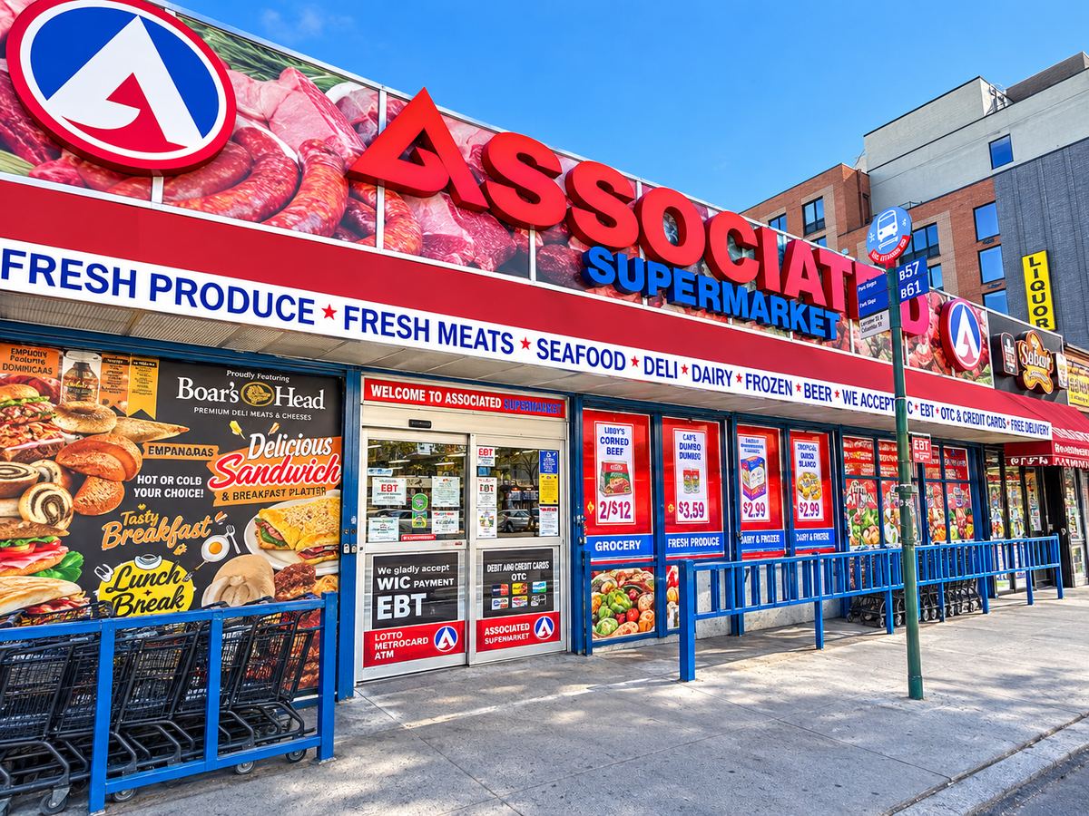 Associated en Red Hook | 58 Lorraine St, Brooklyn NY
